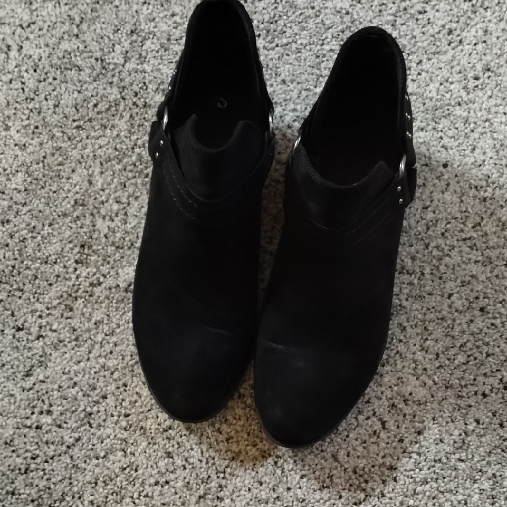 Amazon Black Ankle Booties